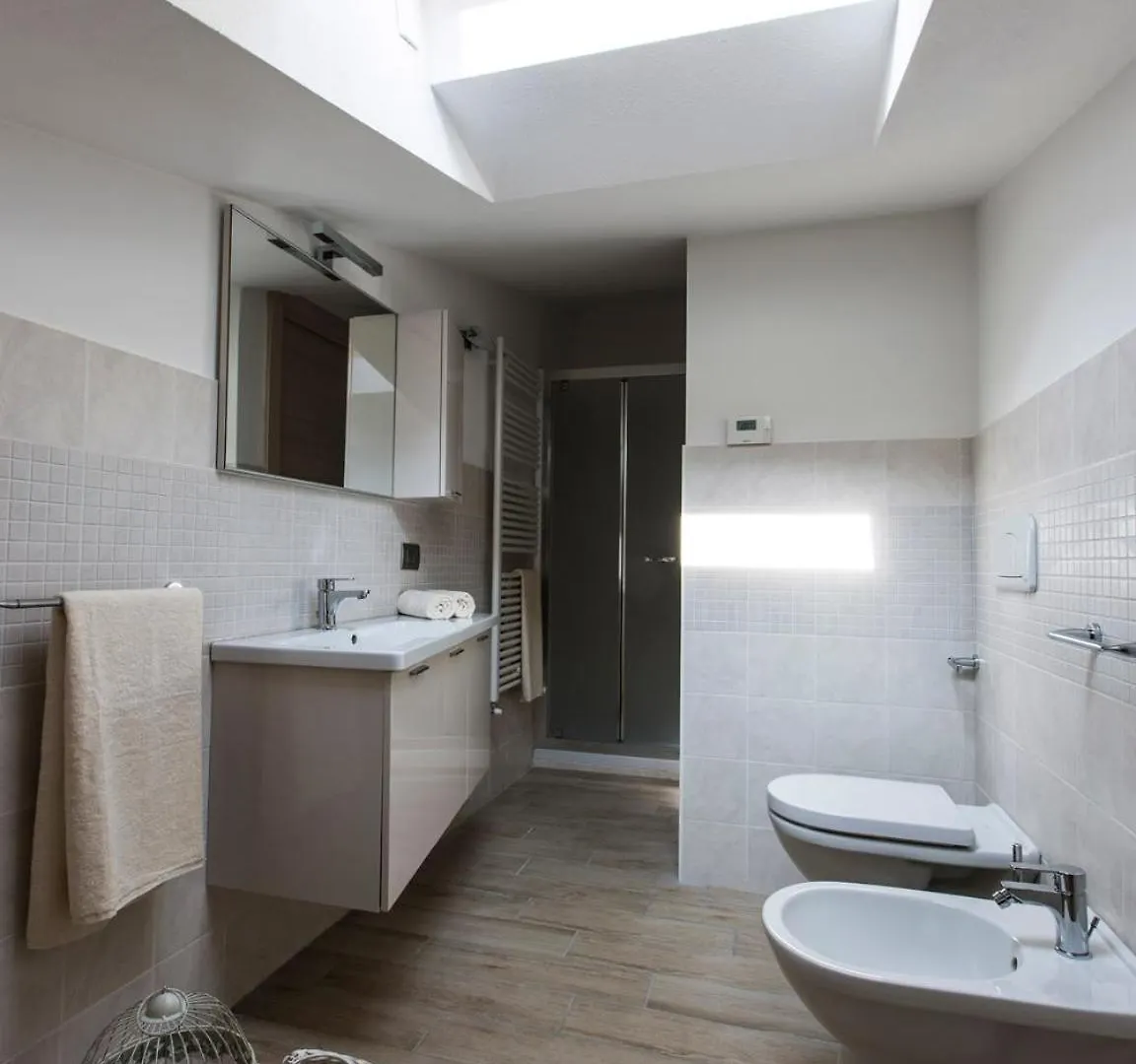 Aparthotel Bellagio Village- 4 Apartments By The Lake - Seasonal Warm Pool And Sauna