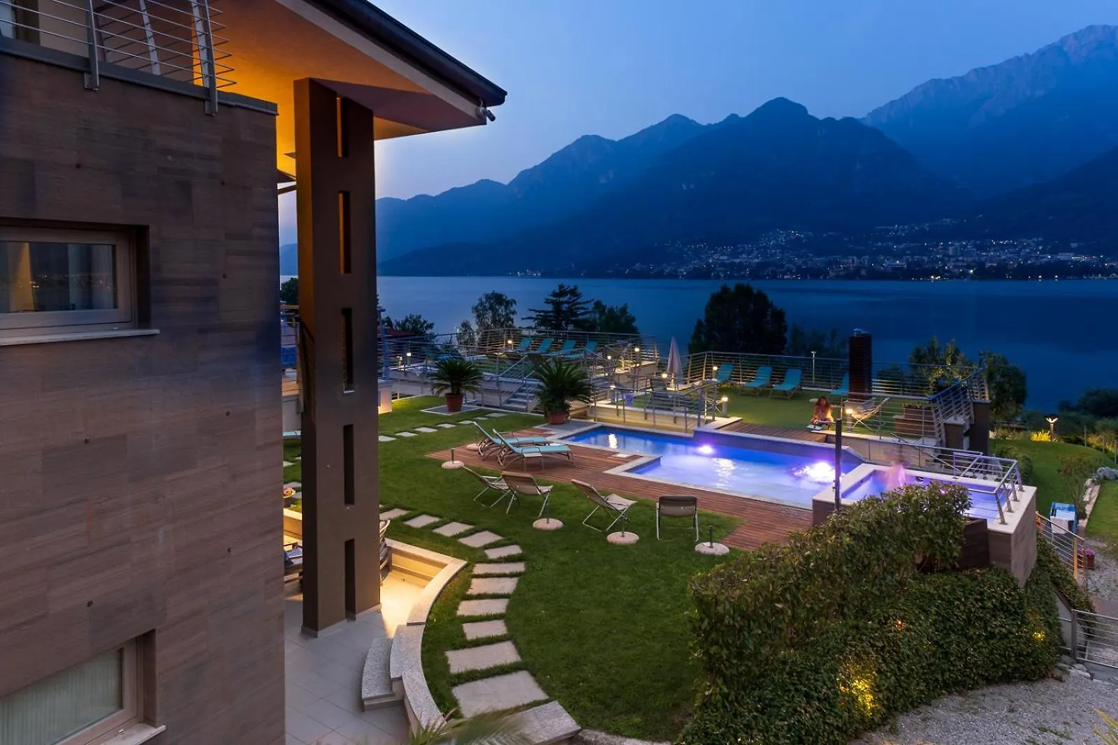 Aparthotel Bellagio Village- 4 Apartments By The Lake - Seasonal Warm Pool And Sauna Italy