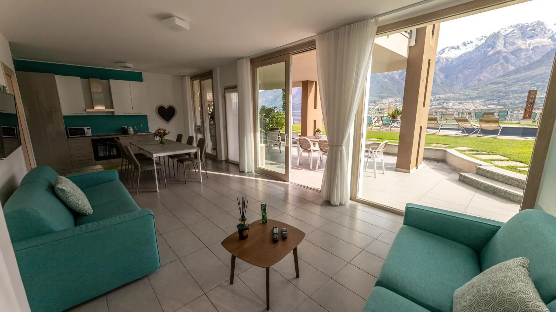 Aparthotel Bellagio Village- 4 Apartments By The Lake - Seasonal Warm Pool And Sauna Italy
