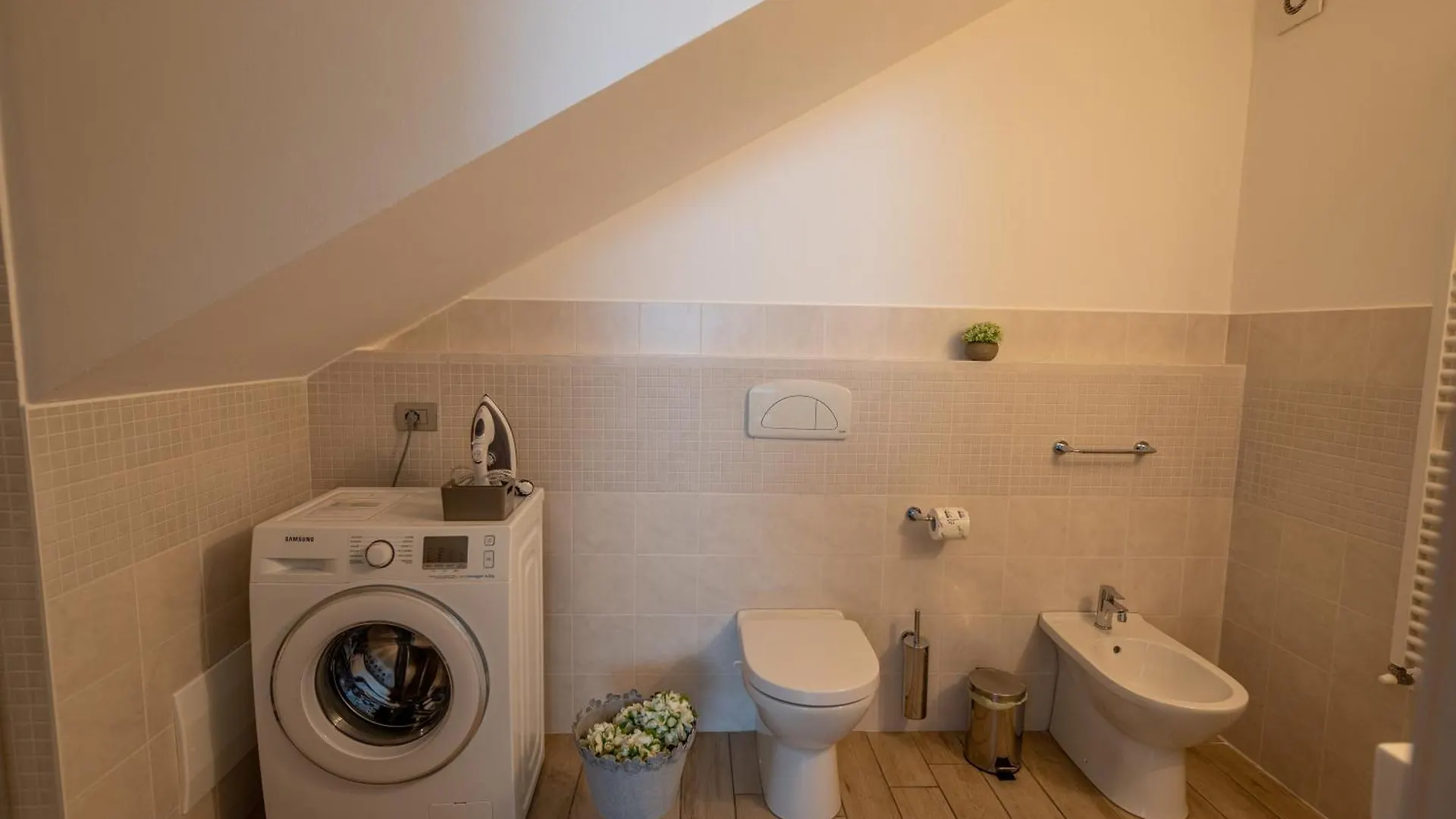 Aparthotel Bellagio Village- 4 Apartments By The Lake - Seasonal Warm Pool And Sauna Italy