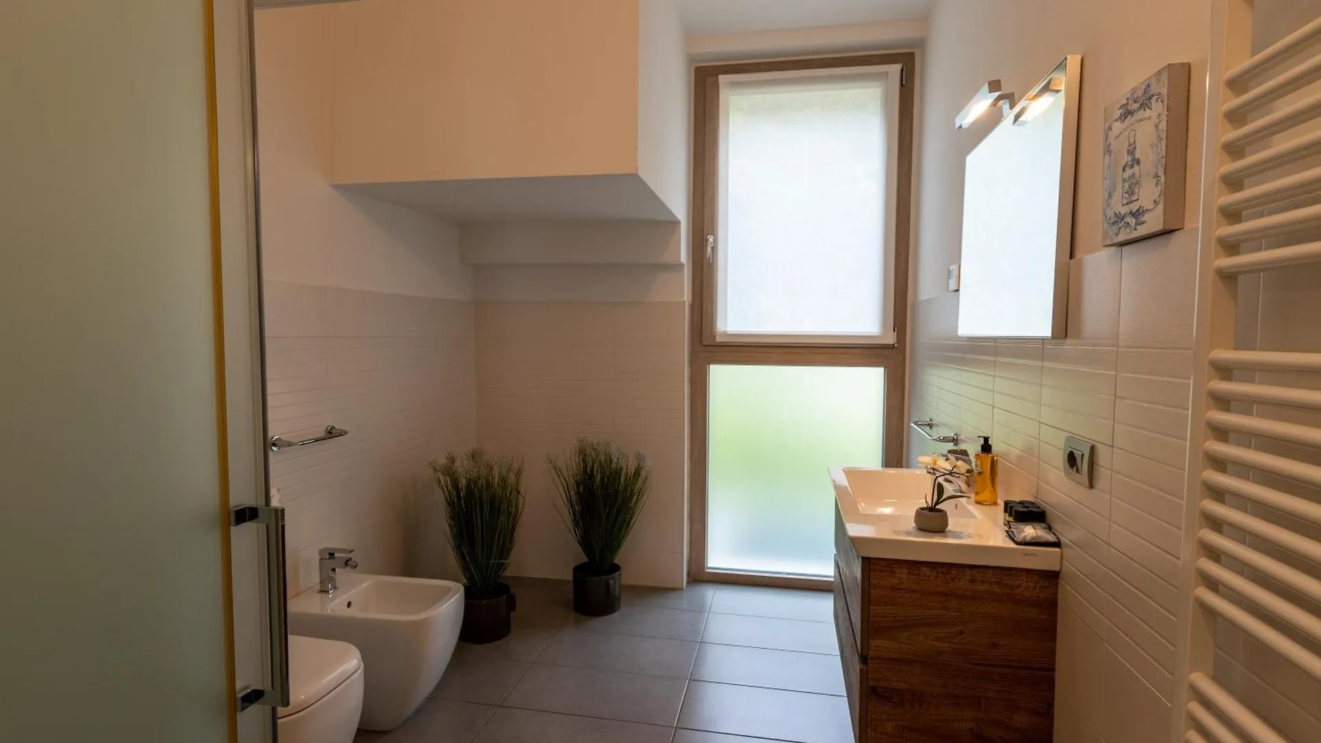 Aparthotel Bellagio Village- 4 Apartments By The Lake - Seasonal Warm Pool And Sauna