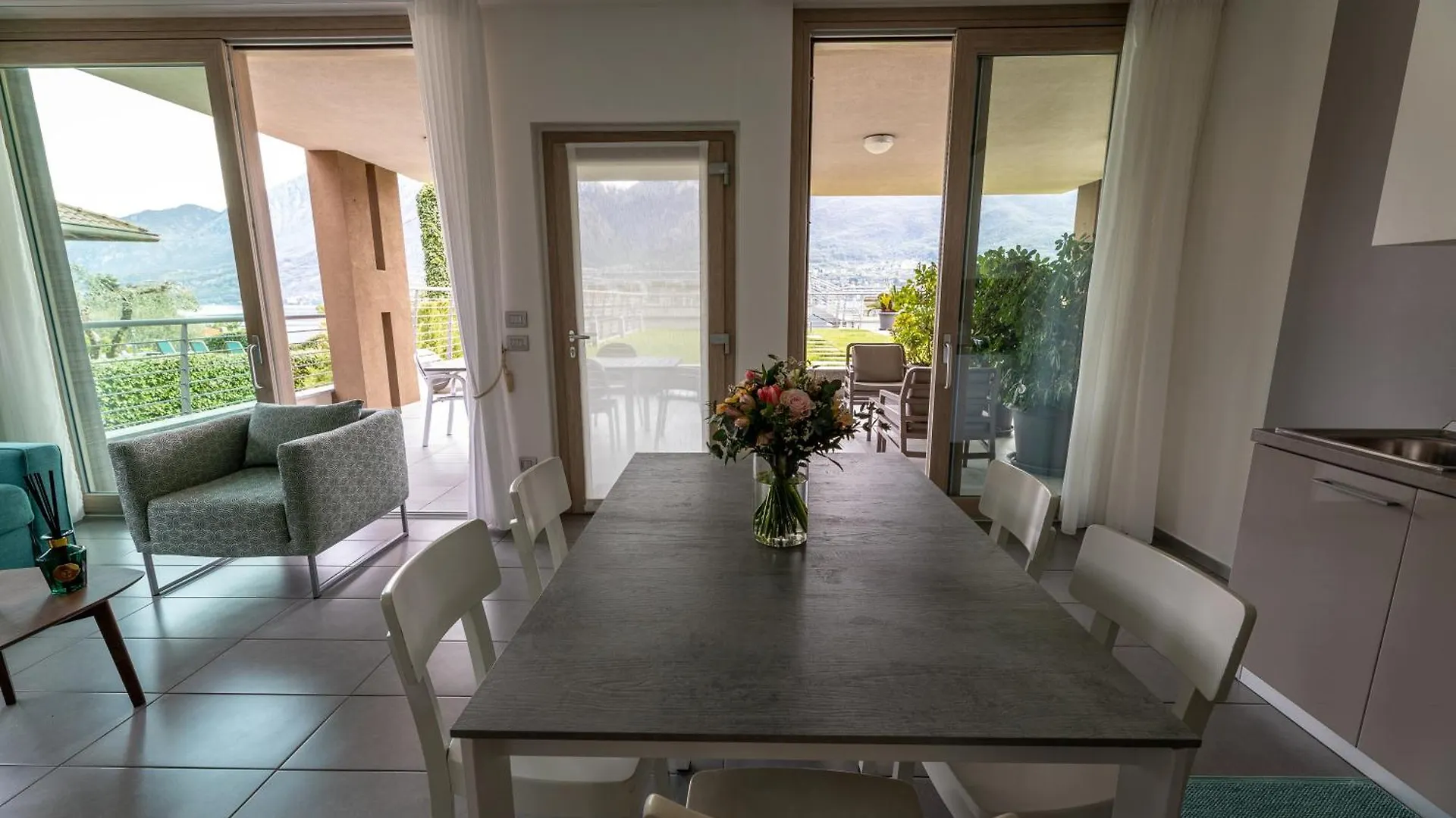 Bellagio Village- 4 Apartments By The Lake - Seasonal Warm Pool And Sauna Aparthotel Oliveto Lario