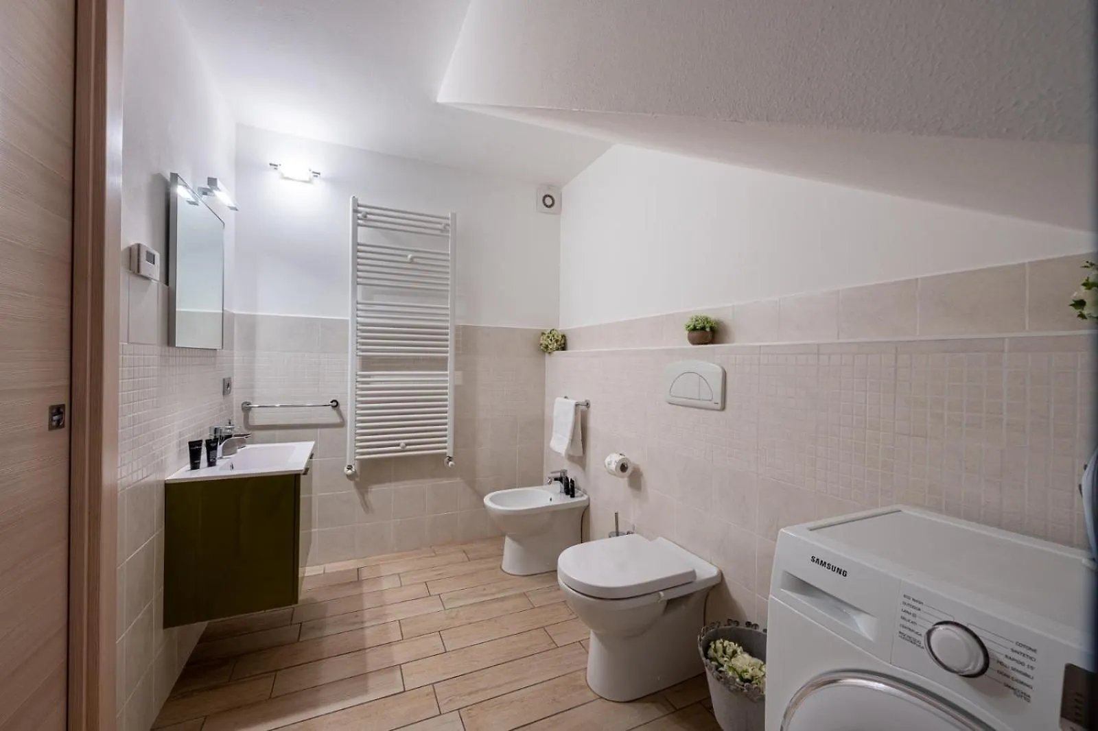 Bellagio Village- 4 Apartments By The Lake - Seasonal Warm Pool And Sauna Aparthotel Oliveto Lario